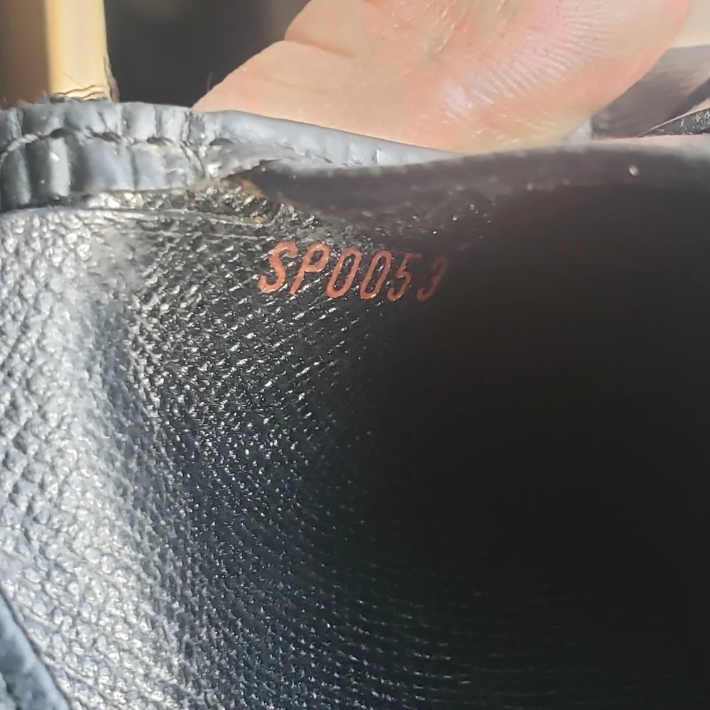 Louis Vuitton Epi Elise Wallet - Black